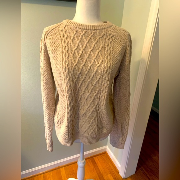 J. Crew beige Crew Neck Sweater w/ Cable Knit, size XL - Picture 1 of 7